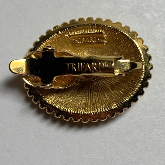 Vintage 1950's Tifari Earrings Wine Gold Tone Oval Clip On 1 inch Jewelry - Picture 3 of 8